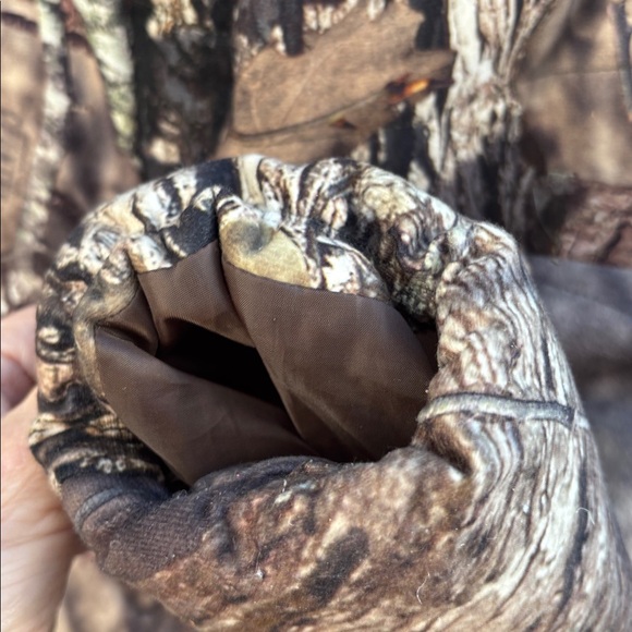 Women's Camouflage Hooded Jacket - Picture 5 of 12